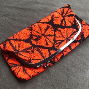 1960er 70er Jahre Shiibori Kimono Clutch japanische Kimono Clutch Handtasche 60er 70er Japan Vintage Orange Schwarz