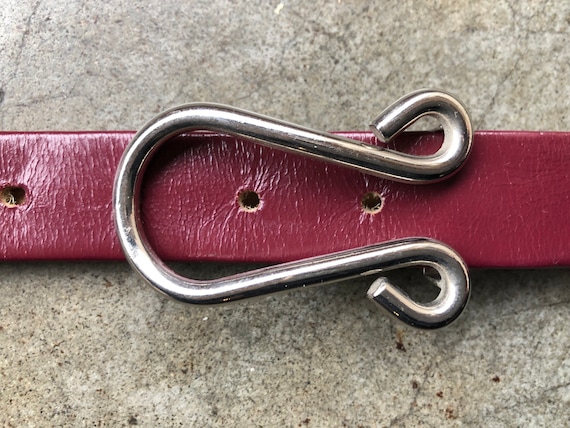 60s 70s Leo Pisces Zodiac Silver Buckle Skinny Burgundy  display picture 3