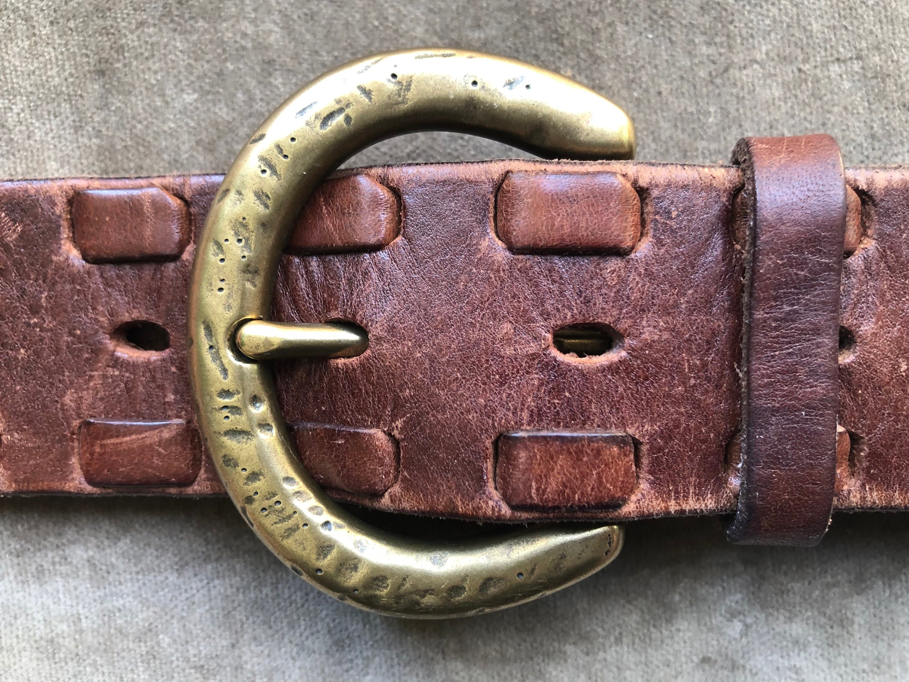 90s Hammered Brass Buckle Brown Thick Leather Belt Boho  display picture 1