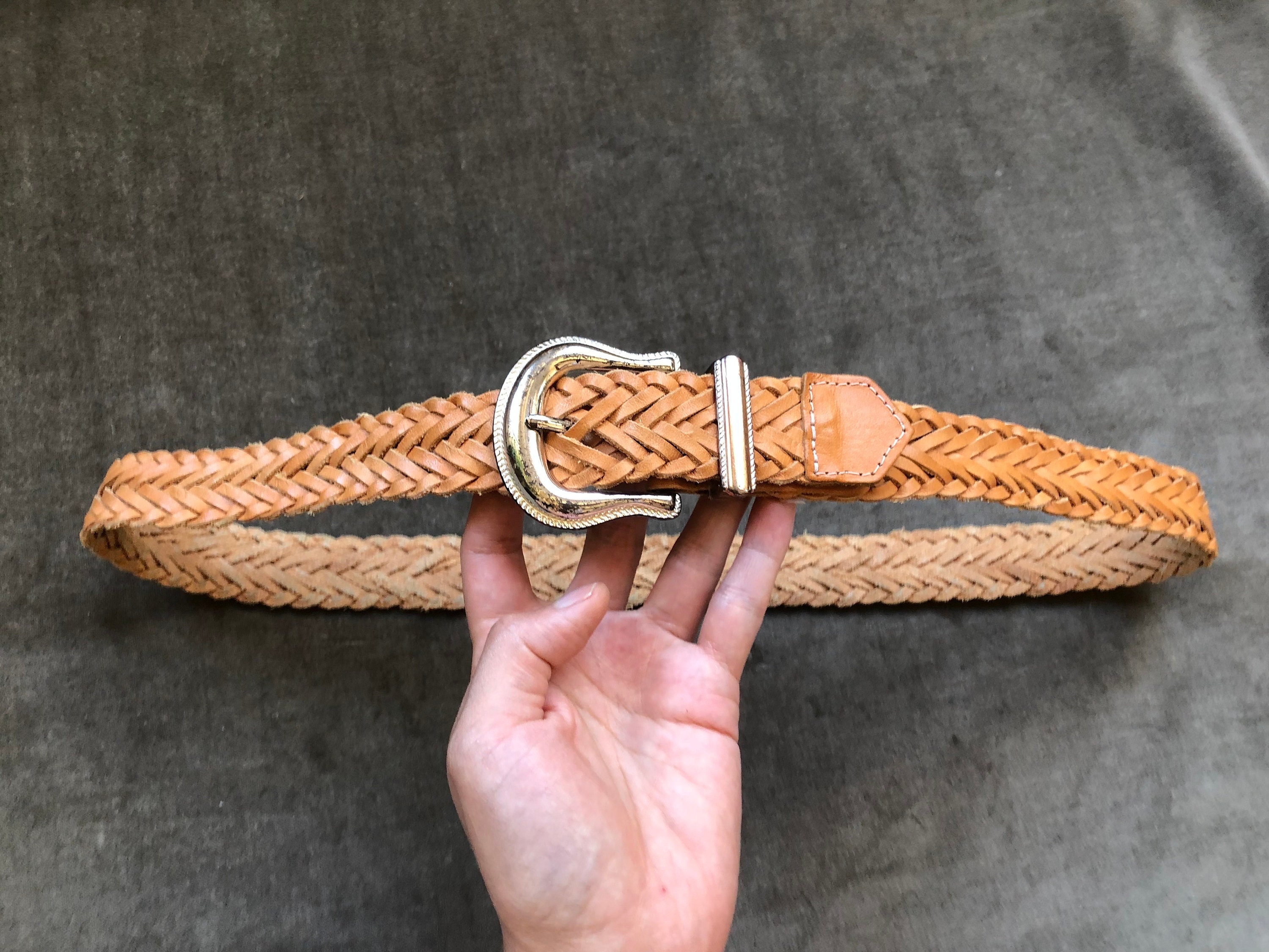 Womens Vintage Silver Buckle Tip Emblem Brown Woven Leather Belt Sz.34 80s Brown Tan Leather Woven Belt Silver Tone Buckle 1980s Sz  main image 2