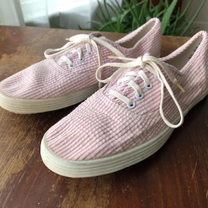 Pink White Cotton Stripe Seersucker Canvas low Tennis Shoes Just for Kicks Sporty Lace Up Sneakers Retro Womens vintage Size 8 1980s 1990s