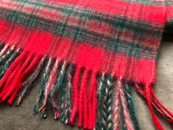 70s 80s Tartan Plaid Wool Woven Winter Neck Scarf… - image 10