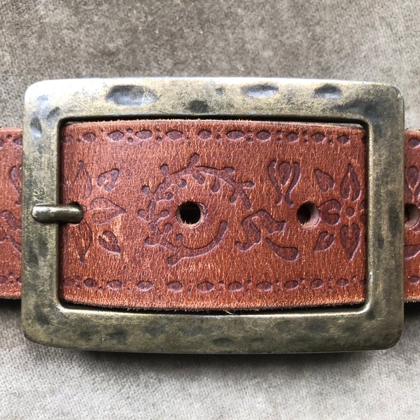 England Brown Thick Leather Floral Embossed 1970s Insp Boho Belt Western Waist 34 36 38 M L XL Vintage 70s Heavy Duty Rustic Brass Buckle