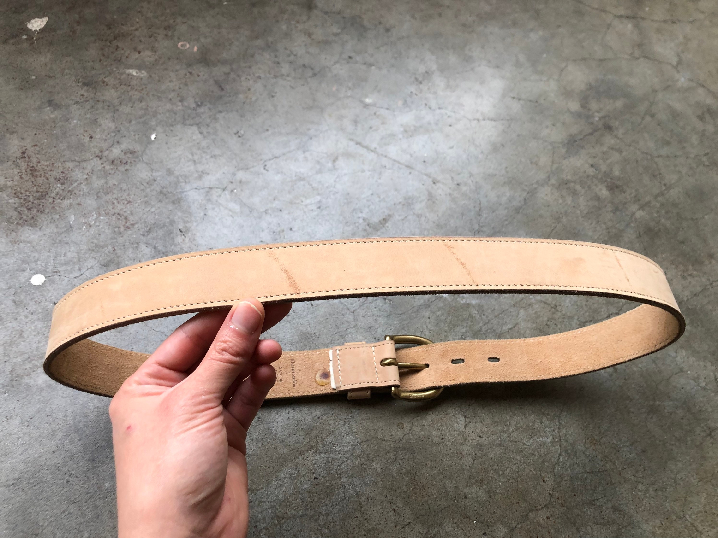 Vintage Sasha Tan Suede Belt Brass Boho Chic  Buckle M/L Festival 90s Whimsigoth Behice Saglam Global - Style Without Borders main image 3