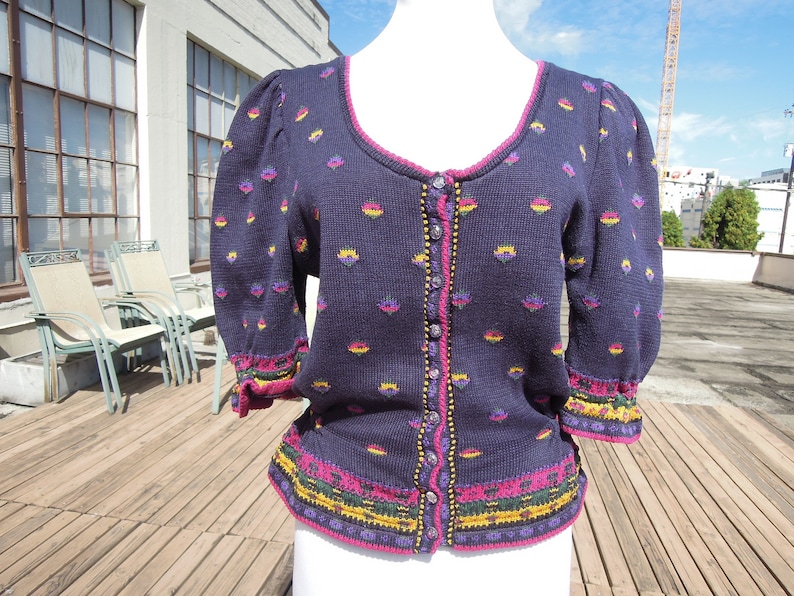 Vtg Cotton Intarsia Knit Dark Navy Blue Short Puff Sleeve Peplum Cropped Cardigan Sweater Blosue Top Size M L 80s 90s does 30s Floral