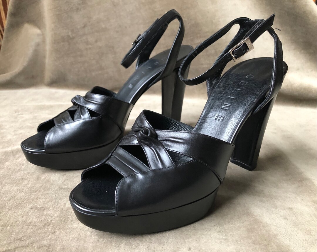 CELINE ブラックレザーパンプス il_1080xN.5757883737_1of2.jpg
