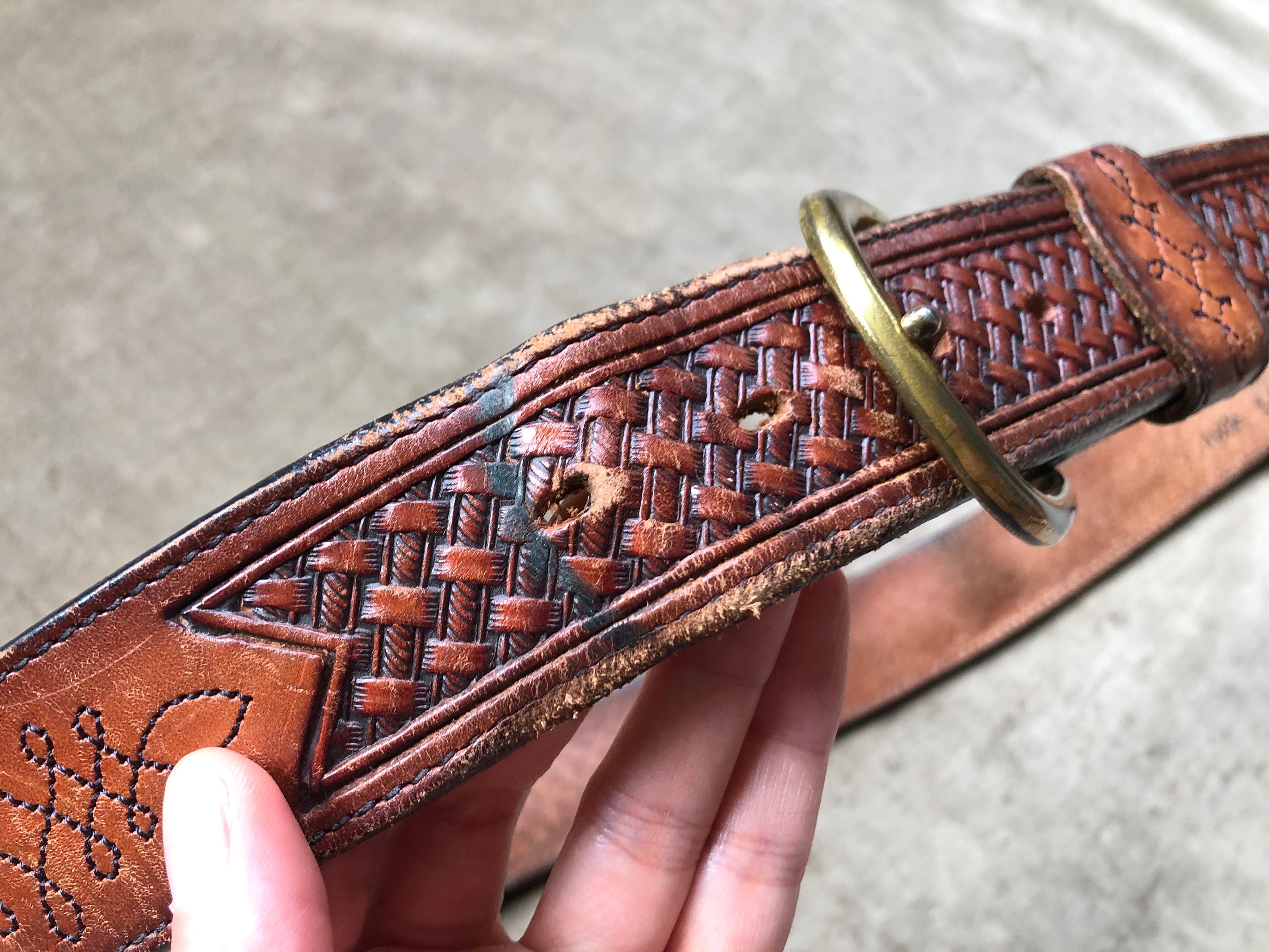 ASOS DESIGN - Cintura Reversibile In Pelle Sintetica Marrone E Nera Con Fibbia Argento - Foto 9