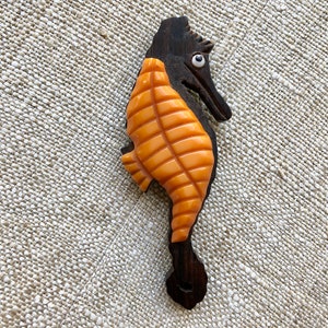1930s Seahorse Hand Carved Art Deco Butterscotch Bakelite Iron Wood Chunky Brown Amber Pin Brooch 30s Antique Large Rare 1940s 40s 1950s 50s