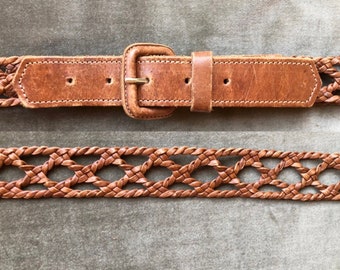 Guatemalan Rustic Brown Leather Woven Belt 1990s 90s Boho vintage sz S M 28 29 30 Waist Western Southwestern Vintage Braided Lacy Lace Sheer