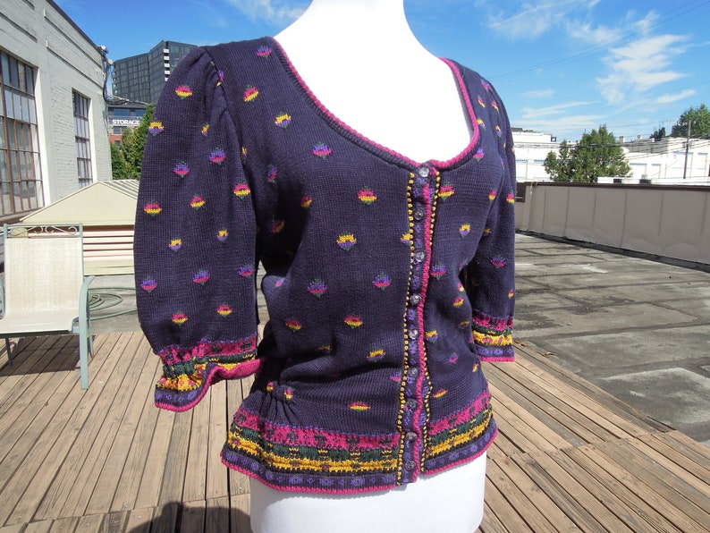 Vtg Cotton Intarsia Knit Dark Navy Blue Short Puff Sleeve Peplum Cropped Cardigan Sweater Blosue Top Size M L 80s 90s does 30s Floral