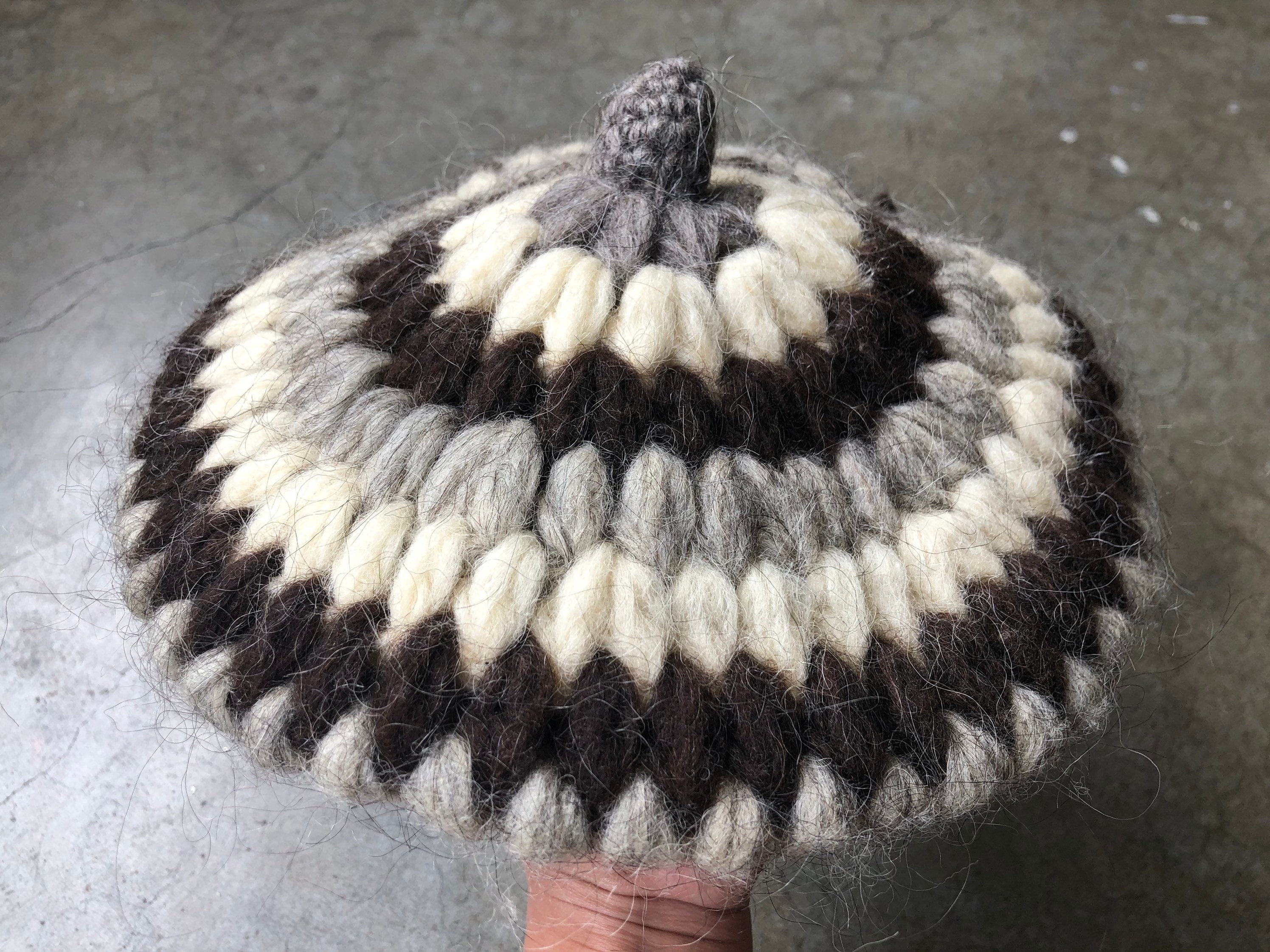 HANDMADE Icelandic Vintage Wool Beret Winter Hat Brown Cream It main image 2