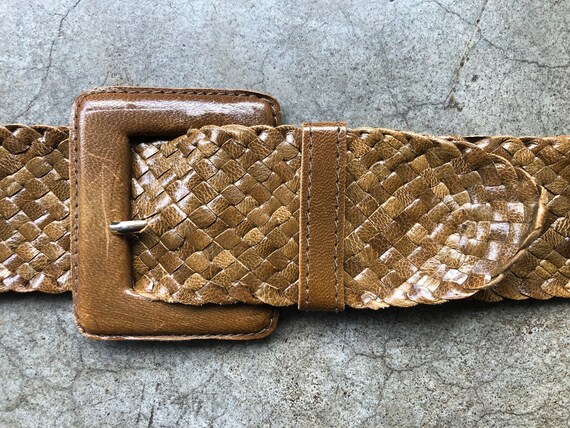 70s 80s Boho Wide Olive Green Leather Woven Belt Adjustable  display picture 3