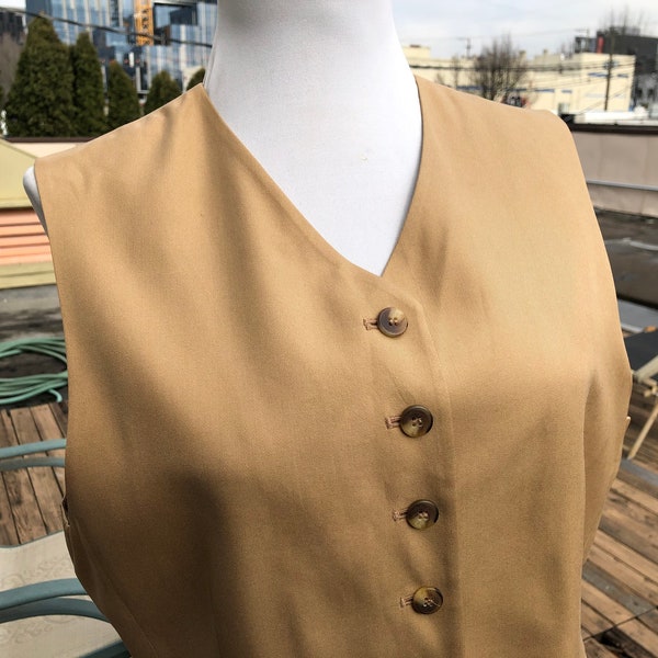 90s Silk Twill Woven Camel Tan Caramel Button Up Womens V Neck Vest Top Blouse sz L 12 Large 1990s Vintage Saville Equestrian Brown Beige