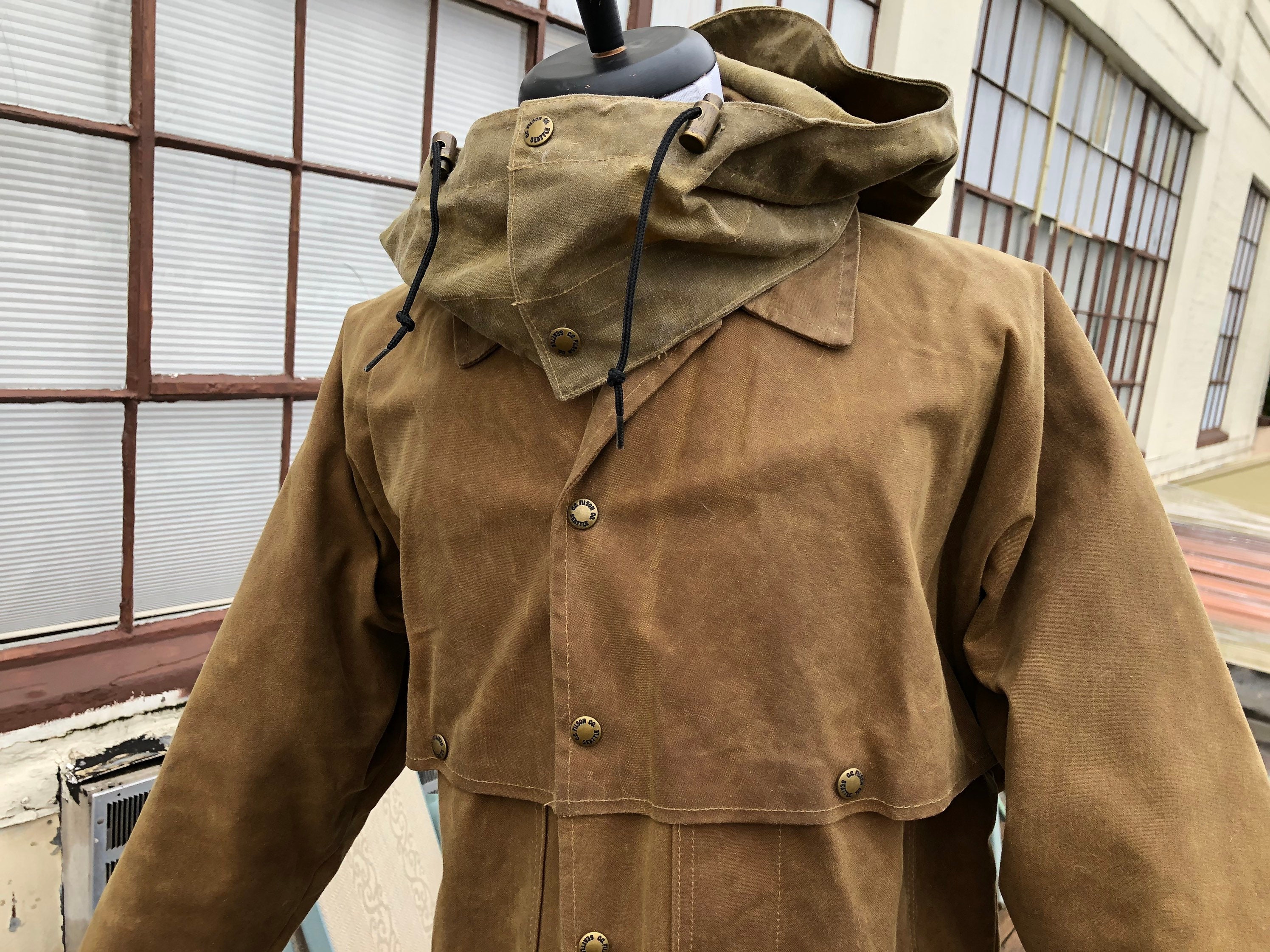 Waxing an unwaxed coat : r/filson