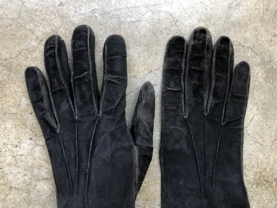 Vintage Antique Black Suede Leather Gloves Size S… - image 6