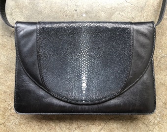 Nice Black Leather Genuine Stingray Skin Shagreen Rectangle Envelope Snap Shoulder Bag Crossbody Purse Convertible Clutch Vintage 1980s 80s