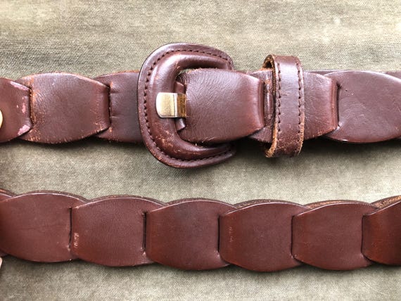 Vintage Brown Leather Belt with Unique Chain-Link Buckle Vintage Brown Leather Belt with Unique Chain-Link Buckle | eBay main image 2