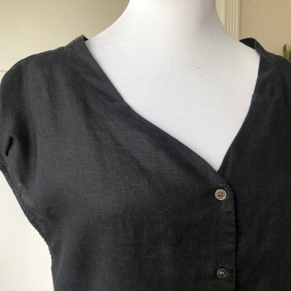 Schwarzes Leinen Button Up Sweetheart V-Ausschnitt Bluse Top Größe S M Kurze Mütze Puffärmel Vintage Rockabilly 1990s 90s y2k Shirt 1950s 50s Style