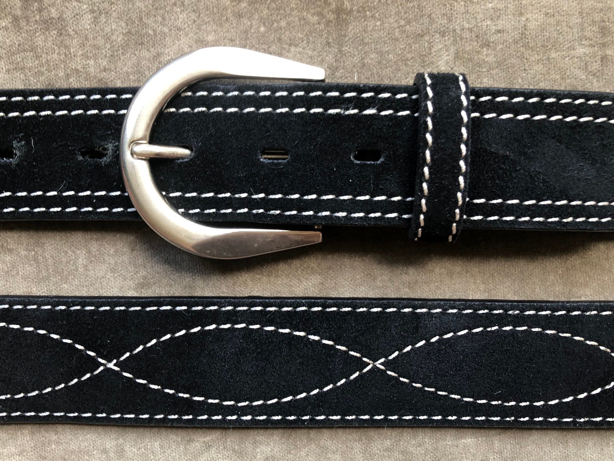 Rough Suede Leather Black Belt Silver Buckle White Contrast 
