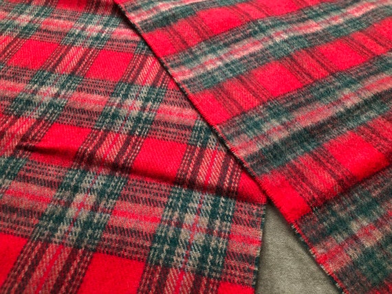 70s 80s Tartan Plaid Wool Woven Winter Neck Scarf… - image 3