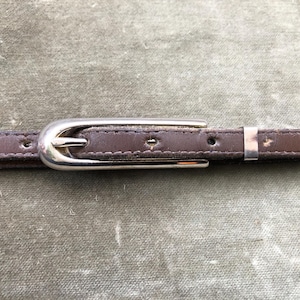 Vtg 70s 80s Evan Picone Skinny Gray Leather Belt w Solid Brass Logo Buckle 34 Waist Belt Gray 34 Size Belts for Women for sale | eBay main image 4