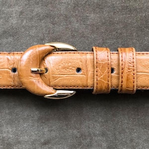 Vintage Italian Cognac Croc Embossed Leather Belt 1980s  display picture 1