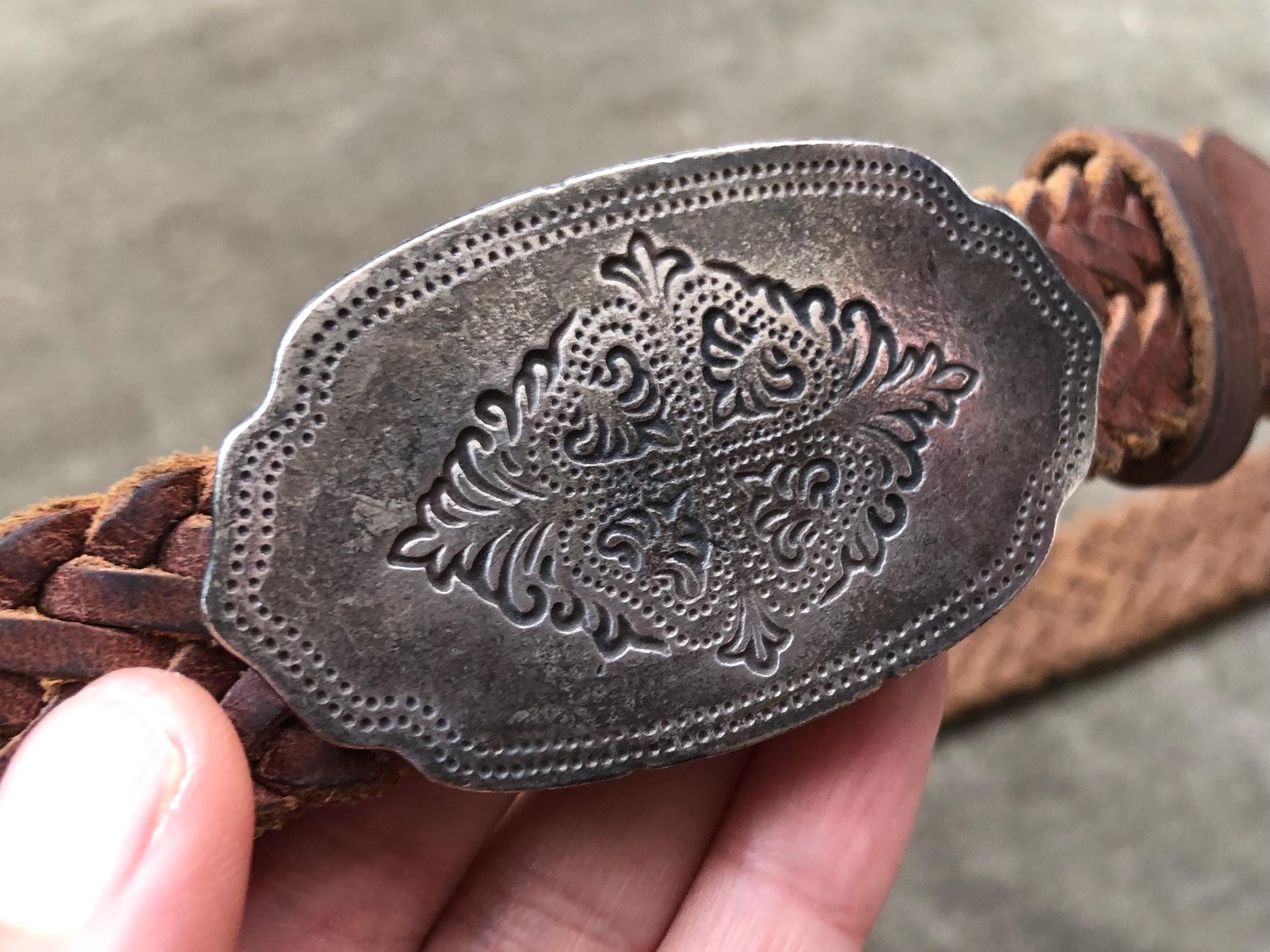 90s Skinny Brown Braided Woven Leather Belt Petite Silver  display picture 1
