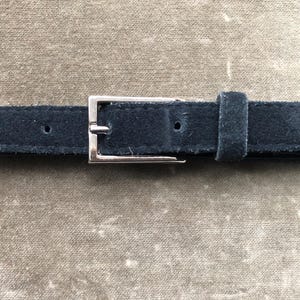 True Vintage Small 30-32 1960\'s Suede Belt Mod Brass Buckle Cutout Suede Adult Unisex Vintage Belts for sale | eBay main image 3