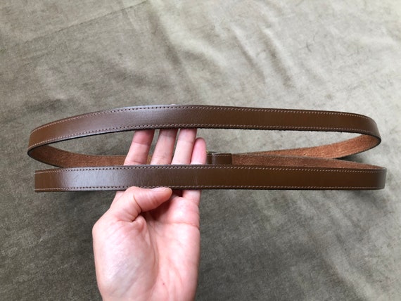 1960s 70s Skinny Double Wrap Belt Gold Buckle O Ring Dark  display picture 1