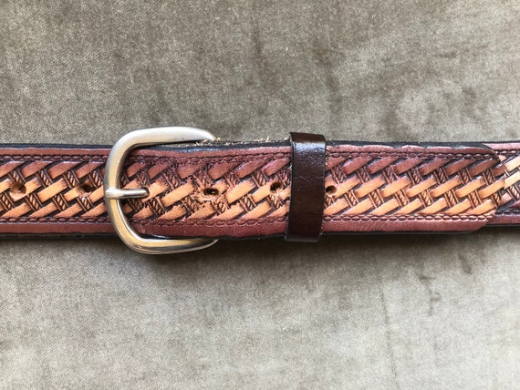ASOS DESIGN - Ceinture style western en similicuir avec boucle rainurée