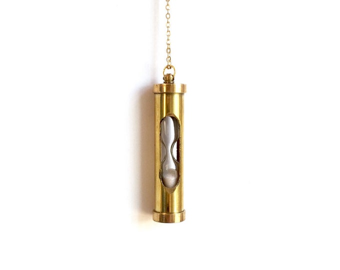 Sand timer necklace Clearance