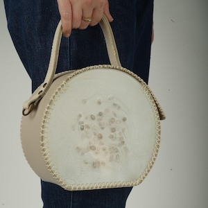 Handmade Round Leather Bag with Epoxy Resin – Unique Wood & Italian Leather Crossbody – Artisan Gift for Her