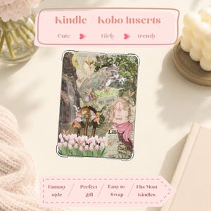 Op de afbeelding: Een Kindle/Kobo-inzetstuk met een fantasiethema. De inzet toont een kleurrijke illustratie van een sprookjestuin met feeën, een waterval en een roze deur. De tekst op de inzet luidt "Kindle/Kobo Inserts", "Cute", "Girly", "trendy", "Fantasy style", "Perfect gill", "Easy to Swap" en "Fits Most Kindles".