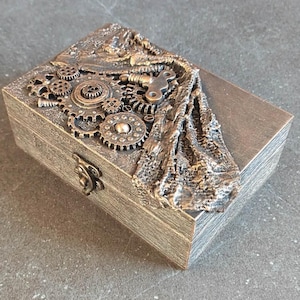Boîte de rangement steampunk - boîte à souvenirs pour objets personnels - coffret cadeau avec couvercle - coffre au trésor artistique