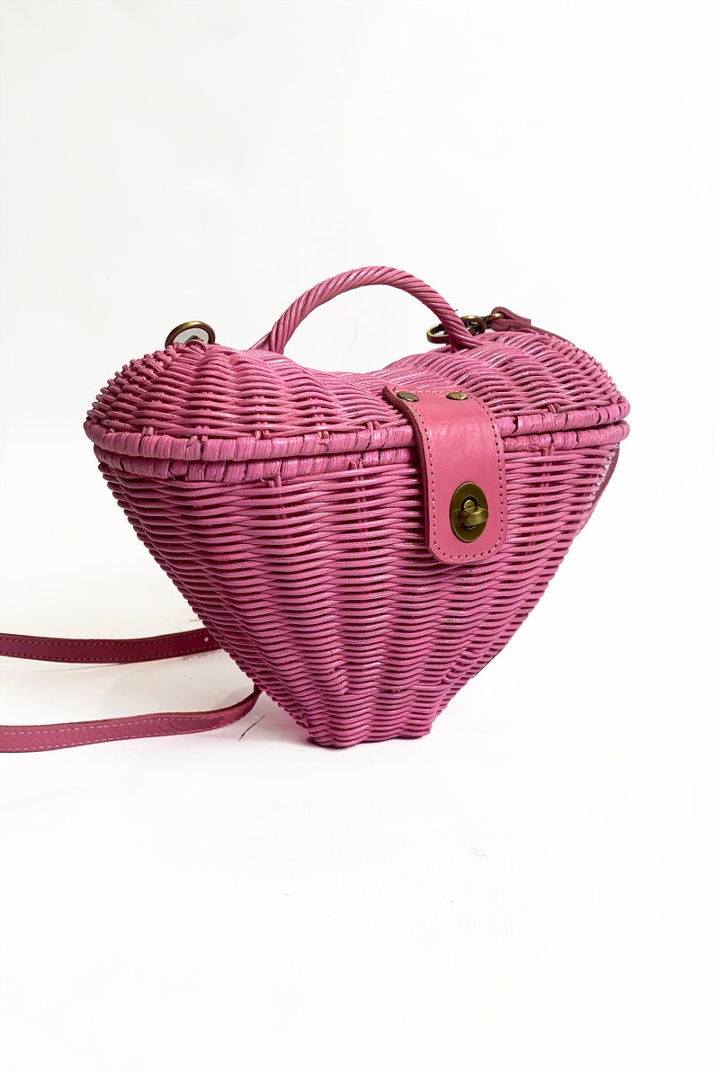 Pink Heart Rattan Handbag image 1