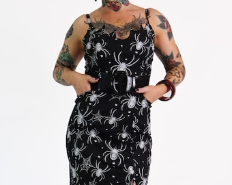 Arachne Black & White Wiggle Dress