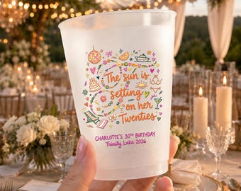 Tazza smerigliata personalizzata per il 30° compleanno: bomboniera con nome personalizzato per la festa al tramonto.