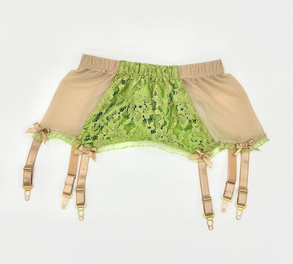 elegant garter belts Garter belt Fleurs Chantelle couleur Noir tailles S M L Chantelle Fleurs main image 0