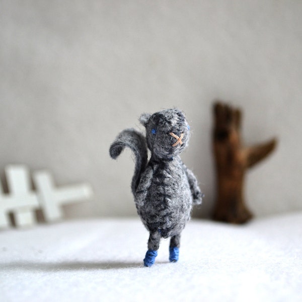 Miniature Grey Squirrel - woodland pocket plush