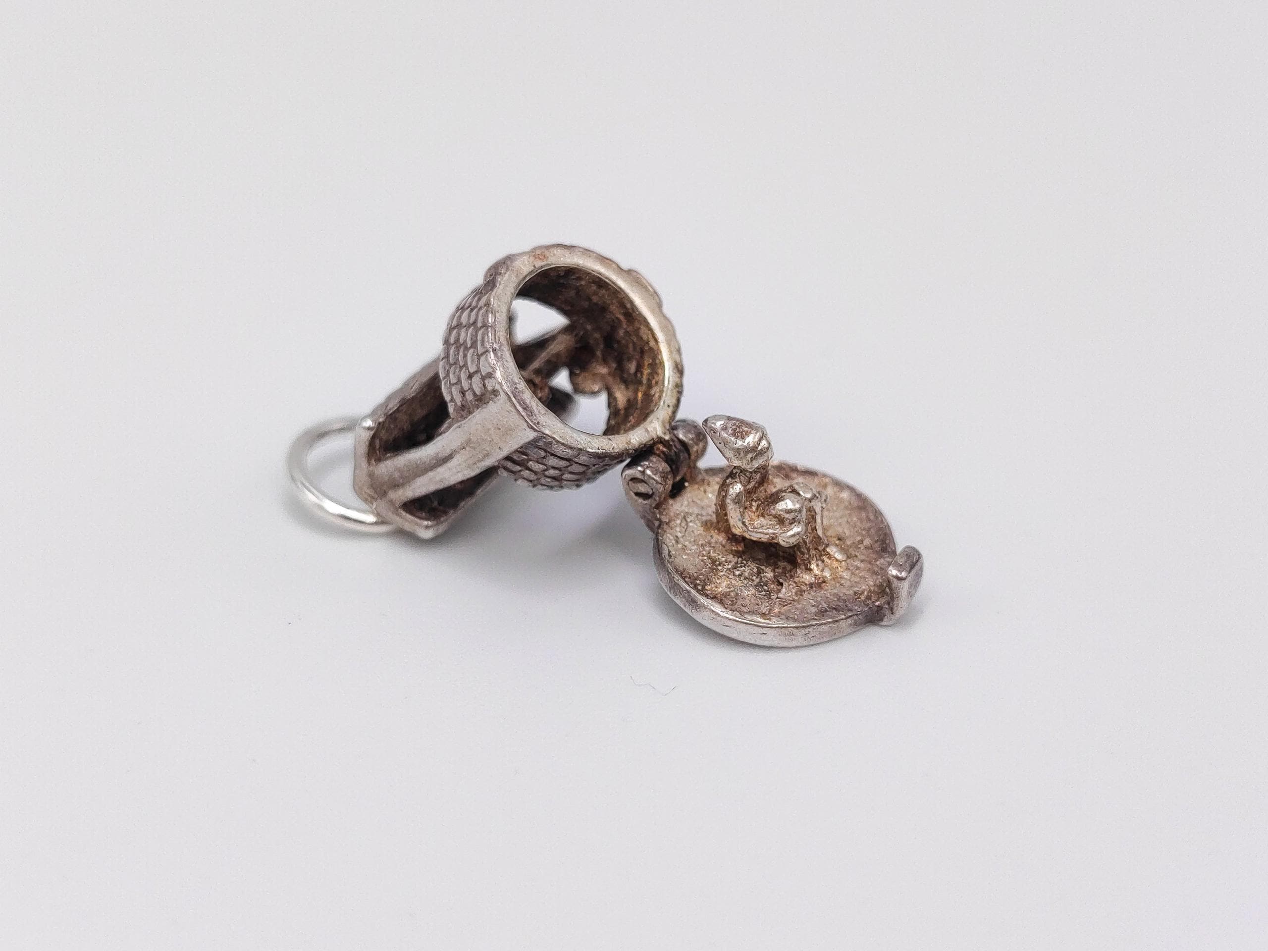 Charme Argent Sterling Vintage WISHING WEL 2,3 G - 1,5 Cm, Occasion Bon état