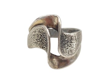 Massief 925 sterlingzilver sierlijke geëtste wervelende abstracte modernistische ring vervaagde gouden accenten UK K 1/2, 3,4 gram cadeau zilveren sieraden