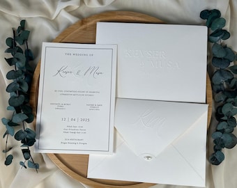 Weiße Hochzeitseinladung mit Monogramm & Kristall - Elegante Strukturierte Karte mit Umschlag-Set
