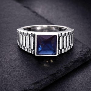 Vintage fyrkantig safirring | 925 sterlingsilver | Handgjord lyxig unisex statementring