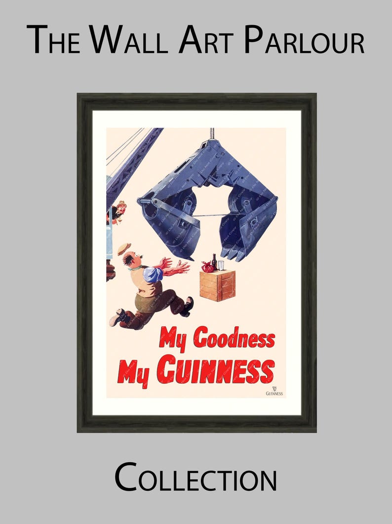 Pode incluir: Impress&atilde;o vintage emoldurada com o texto "My Goodness My Guinness". A obra de arte retrata um homem fugindo de uma grande garra industrial, com uma caixa de garrafas e uma garrafa de Guinness. Cole&ccedil;&atilde;o The Wall Art Parlour.
