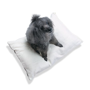 Cozy Pet Bed for Pups, Soft Pet Cushion, Furry Dog Bed, Cat Sleeping Pad, Ideal for Christmas & Pets&#39; Birthdays