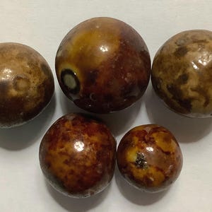 Antique, Civil War-era Bennington Clay Marbles, 2 groups, Various sizes, 1800s Germany
