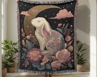 Mondhasen-Webdecke aus 100 % Baumwolle, himmlische Hasen-Kuscheldecke, Wandteppich mit floralem Nachthimmel-Motiv, gemütliche Cottagecore-Wohndekoration, Geschenkidee, Wanddeko