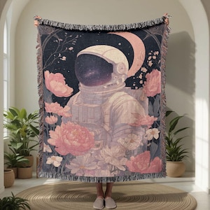 Astronaut Floral 100% Cotton Woven Blanket, Space Lover Gift Tapestry Blanket, Sci Fi Enthusiast Couch Throw, Astronomer Birthday Blanket