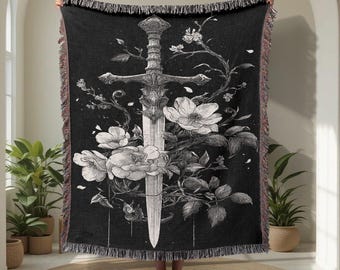 Manta tejida 100 % algodón de Dark Academia, manta tejida con diseño de espadas y flores, manta tejida para regalo de lector de fantasía, tapiz decorativo de Romantasy Booktok