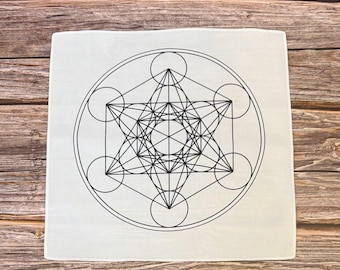 Crystal Grid Altar Cloth – Cotton Sacred Geometry (Flower of Life or Metatron's Cube) – Chakra Cloth
